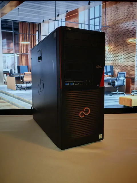Intel Xeon (i7 6700)